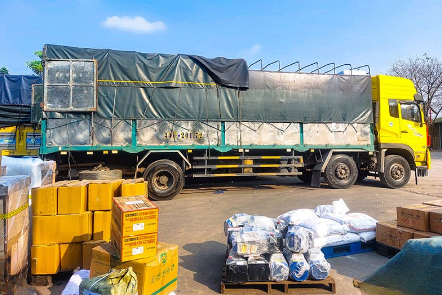 Chành xe vận tải Sài Gòn Cần Thơ nào có hỗ trợ lấy hàng tận nơi?