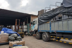 Chành xe TPHCM Long An: Dịch vụ gửi hàng cồng kềnh, nặng, số lượng lớn