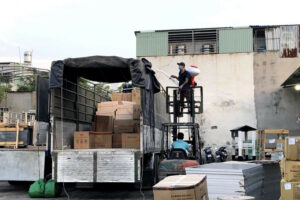 Chành xe Hồ Chí Minh đi Bình Dương có nhận hàng chủ nhật không?